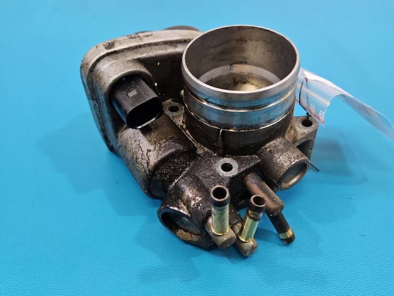 Дросельна заслінка Seat Leon 06A133062AT
