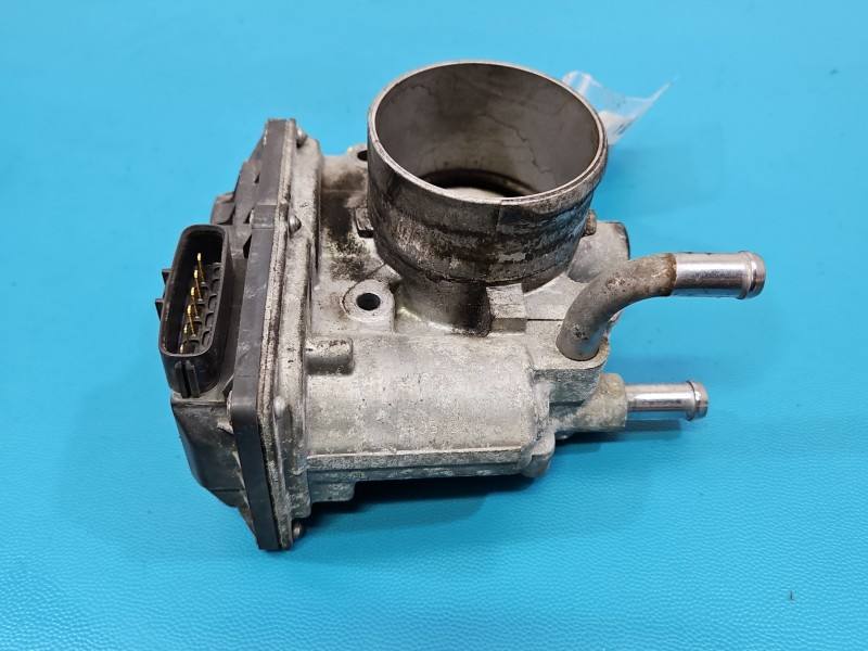 Дросельна заслінка Hyundai I40 35100-2B300 — фото деталі 2