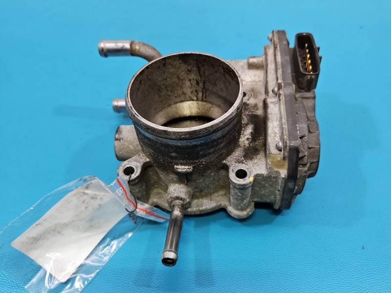 Дросельна заслінка Hyundai I40 35100-2B300 — фото деталі 4