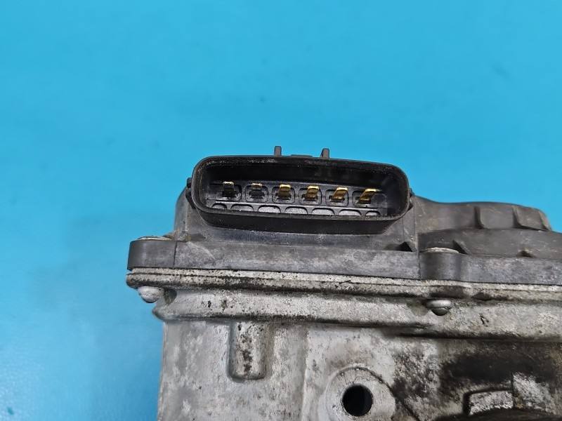Дросельна заслінка Hyundai I40 35100-2B300 — фото деталі 7