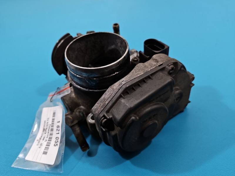 Дросельна заслінка Volkswagen New Beetle 06A133064H — фото деталі 6