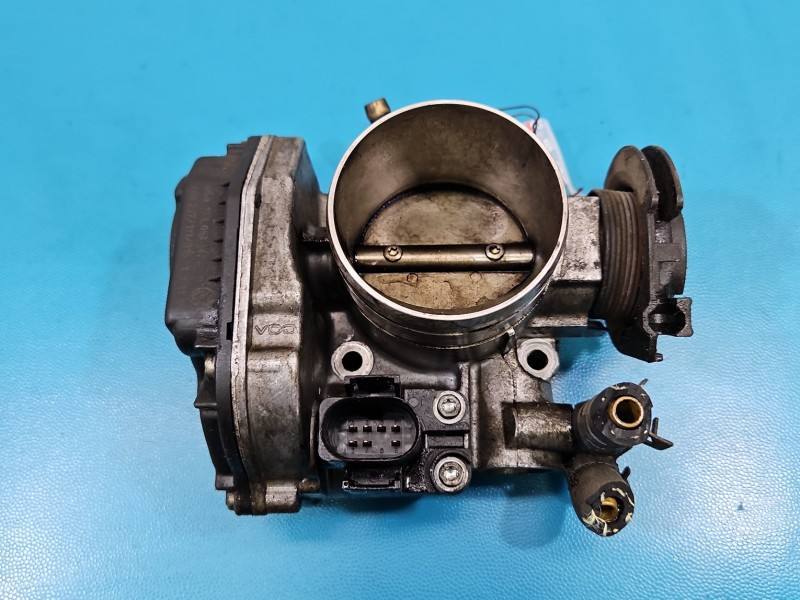 Дросельна заслінка Seat Toledo 06A133064M — фото деталі 3