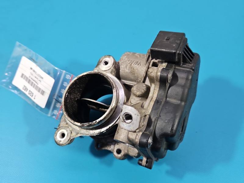Дроссельная заслонка Volkswagen Touran 04L123059AA — фото детали 3