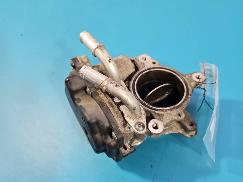 Дроссельная заслонка Volkswagen Touran 04L123059AA — фото детали 8