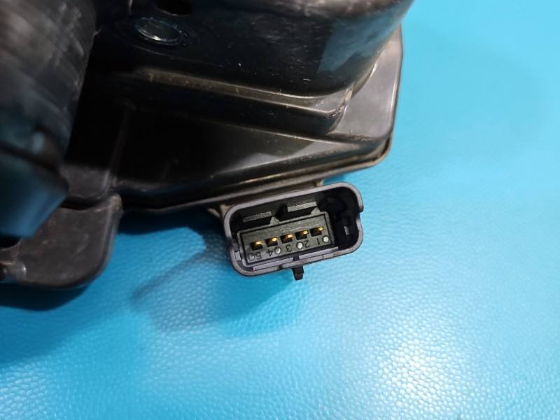 Дросельна заслінка Ford C-Max 9806625280 — фото деталі 7
