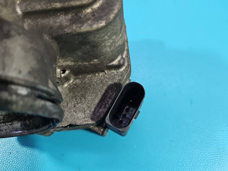 Дросельна заслінка Volkswagen Touran 03G128063 — фото деталі 5