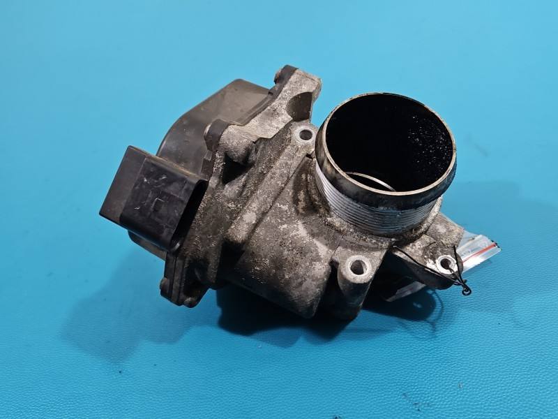 Дросельна заслінка Volkswagen Caddy 03L128063AD — фото деталі 2