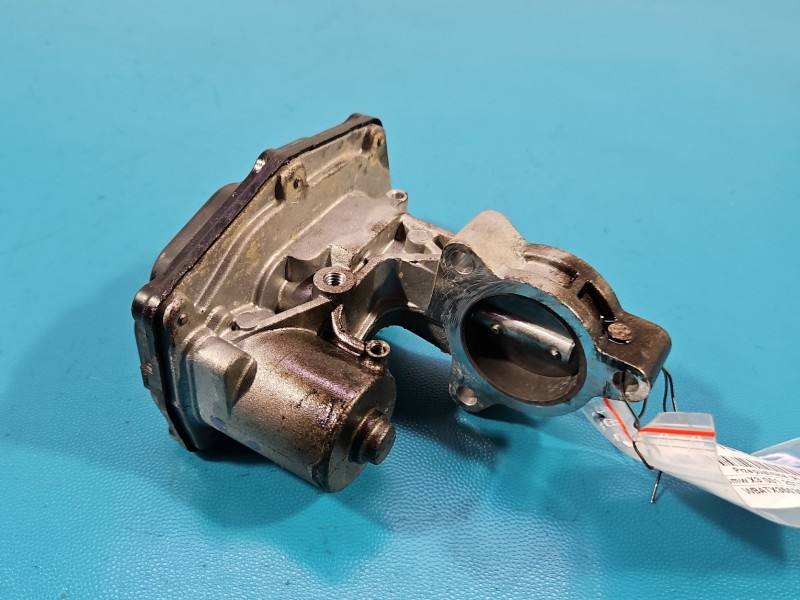 Дросельна заслінка BMW X3 G01 8576810