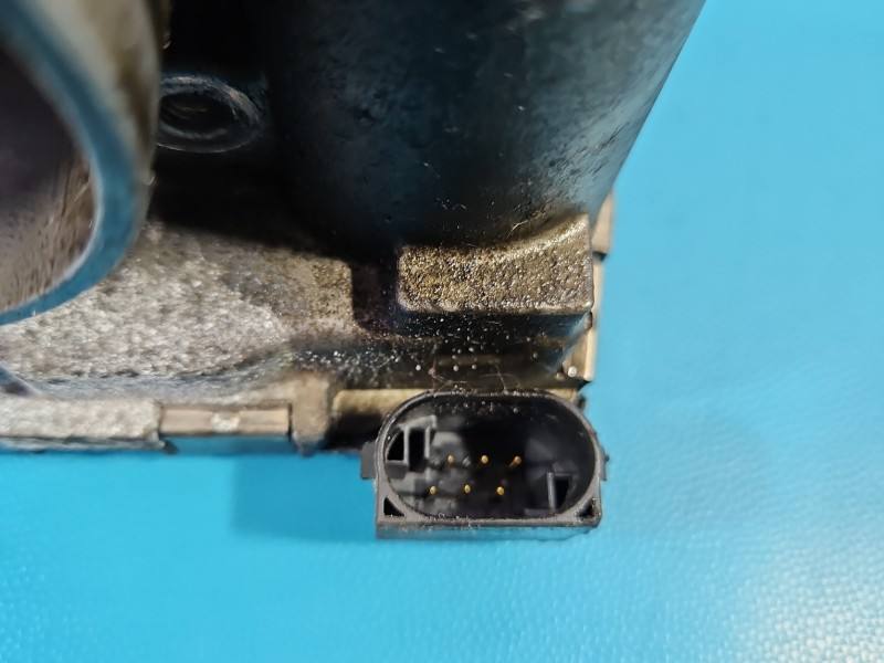 Дросельна заслінка Mercedes E W211 A1131410125 — фото деталі 5
