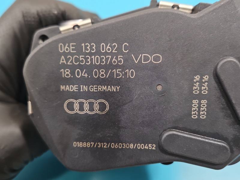 Дроссельная заслонка Audi A4 B8 06E133062C — фото детали 8