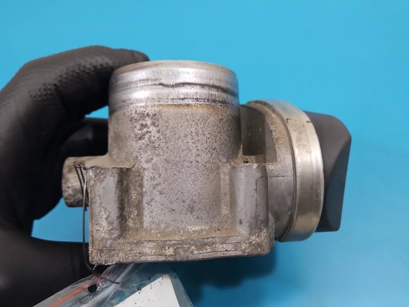Дросельна заслінка Volkswagen Touran 036133062Q — фото деталі 6