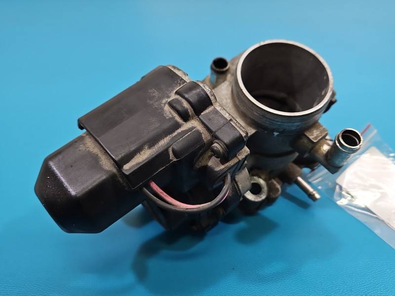 Дросельна заслінка Toyota Prius 89452-30150
