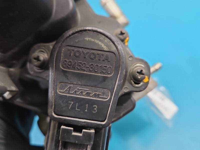 Дросельна заслінка Toyota Prius 89452-30150 — фото деталі 11