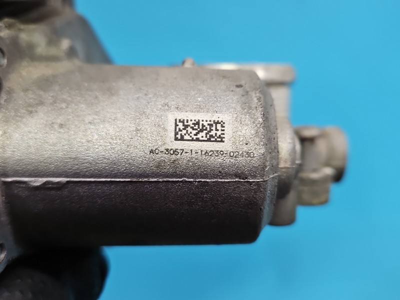 Дросельна заслінка Audi A4 B9 04L131501B — фото деталі 5