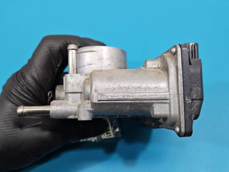Дросельна заслінка Toyota Yaris 3 22030-0Y110 — фото деталі 5