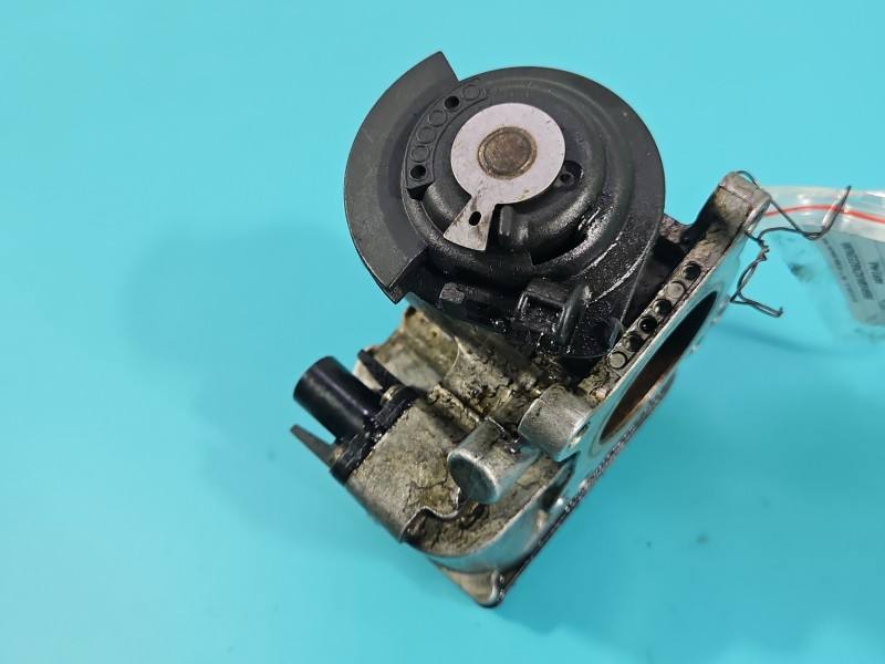 Дросельна заслінка Volkswagen Lupo 036133064D — фото деталі 6