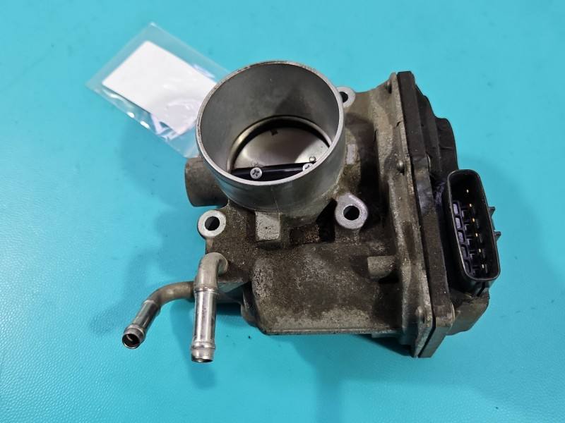 Дросельна заслінка Toyota Auris 22030-47010 — фото деталі 2