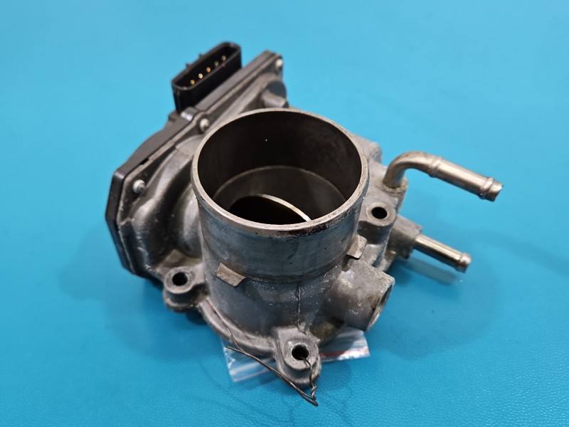 Дросельна заслінка Toyota Verso 26100-0R020