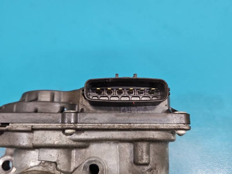 Дросельна заслінка Toyota Verso 26100-0R020 — фото деталі 3