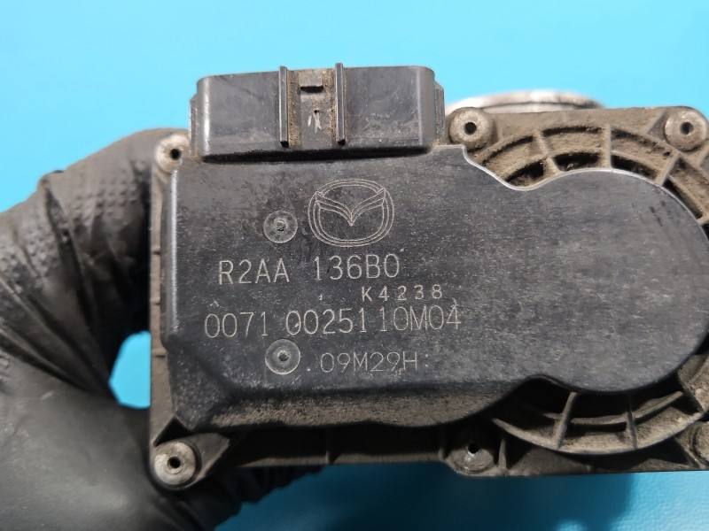 Дросельна заслінка Mazda 6 R2AA136B0 — фото деталі 6