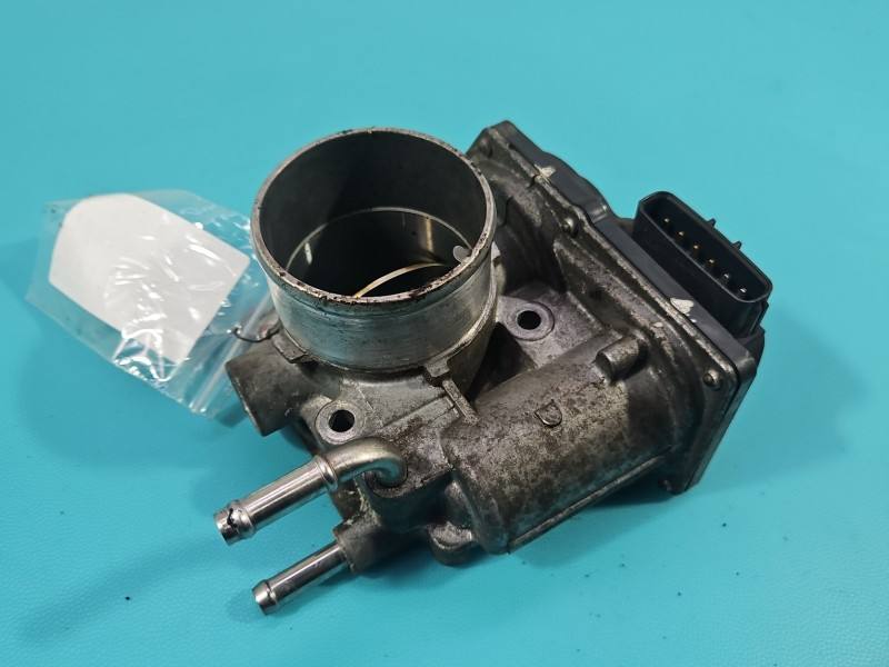 Дросельна заслінка Toyota Avensis T27 26100-0R020