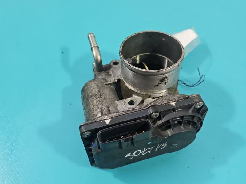 Дросельна заслінка Toyota Avensis T27 26100-0R020 — фото деталі 3
