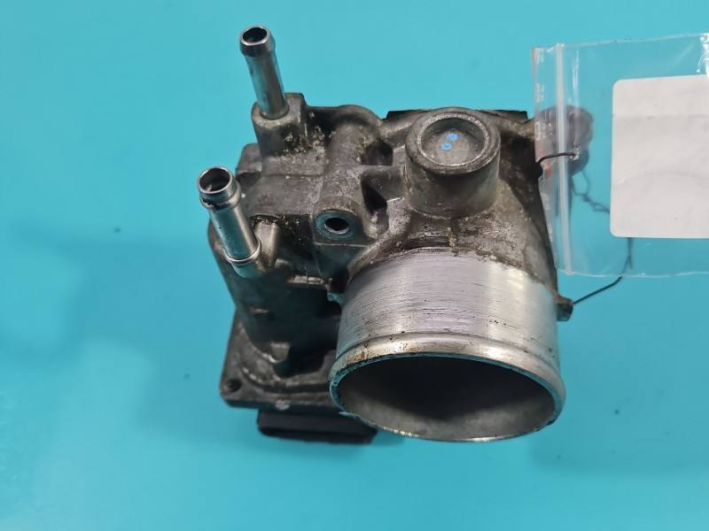 Дросельна заслінка Toyota Avensis T27 26100-0R020 — фото деталі 5