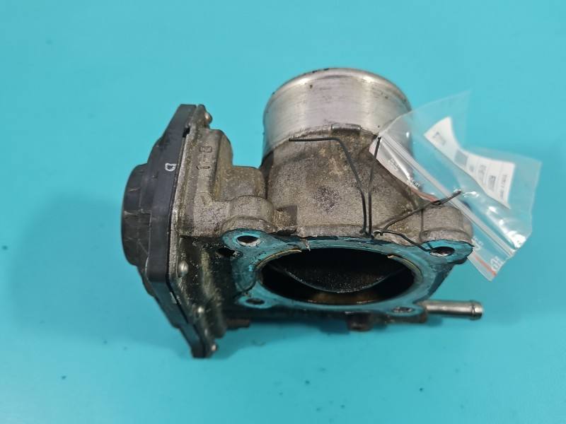 Дросельна заслінка Toyota Avensis T27 26100-0R020 — фото деталі 6