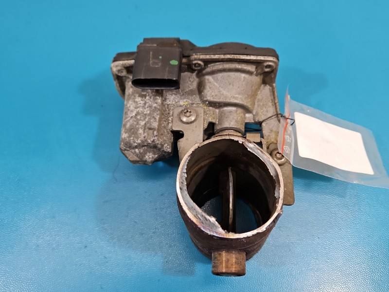 Дроссельная заслонка Volkswagen Passat B8 5R0253691H — фото детали 6