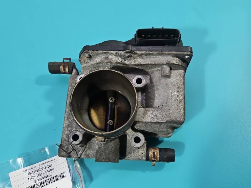 Дросельна заслінка Mazda 2 ZJ3813640 — фото деталі 2