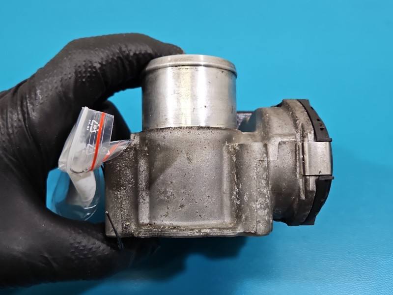 Дросельна заслінка Nissan Qashqai 8200330810 — фото деталі 6