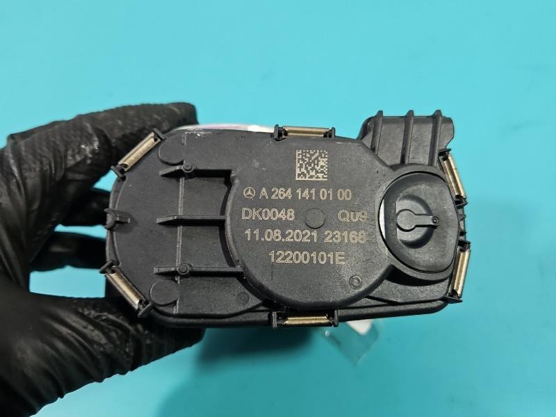 Дросельна заслінка Mercedes A W177 A2641410100 — фото деталі 8