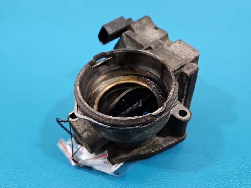 Дросельна заслінка Volkswagen Golf plus 03G128063C