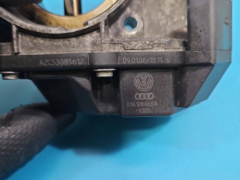 Дросельна заслінка Seat Leon 03G128063A — фото деталі 8