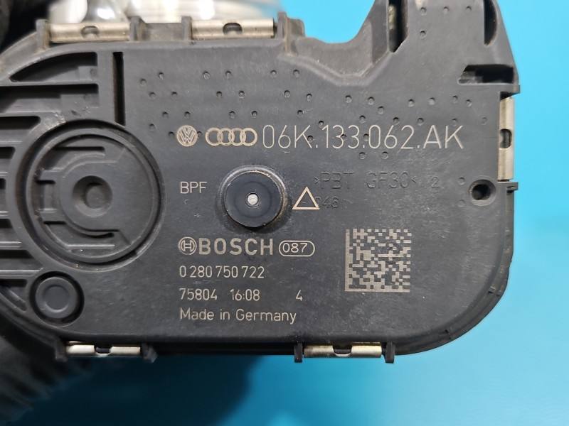 Дросельна заслінка Audi A4 B9 0280750722 — фото деталі 8