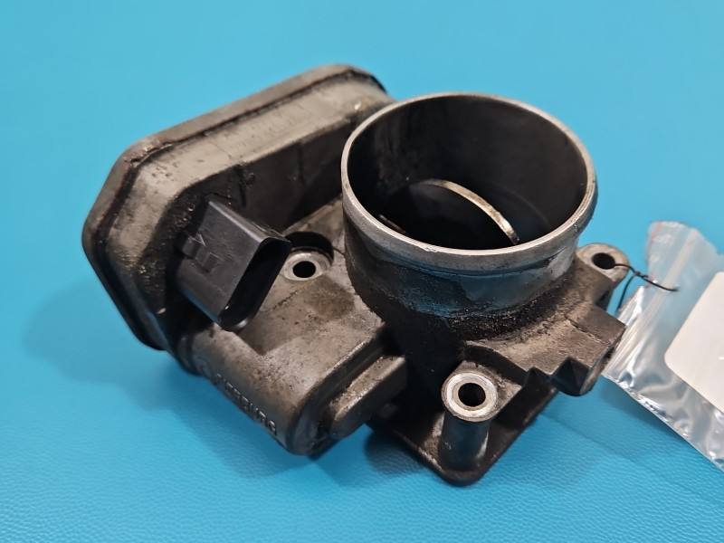 Дросельна заслінка Opel Antara 96440414