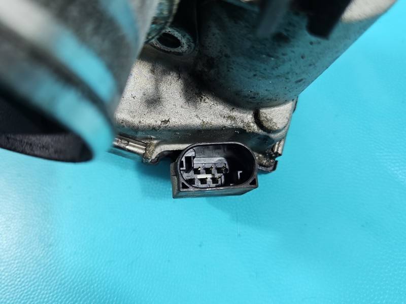 Дросельна заслінка Kia Venga 35100-2B150 — фото деталі 5