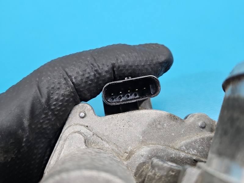 Дросельна заслінка Kia Ceed 35150-08200 — фото деталі 5