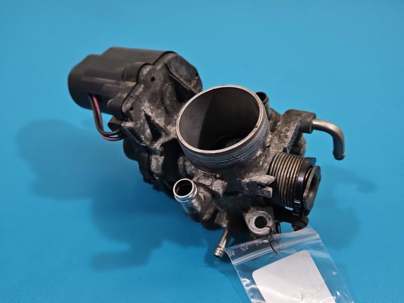 Дросельна заслінка Toyota Prius 89452-30150