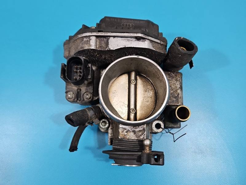 Дроссельная заслонка Volkswagen Passat B5 058133063H — фото детали 2