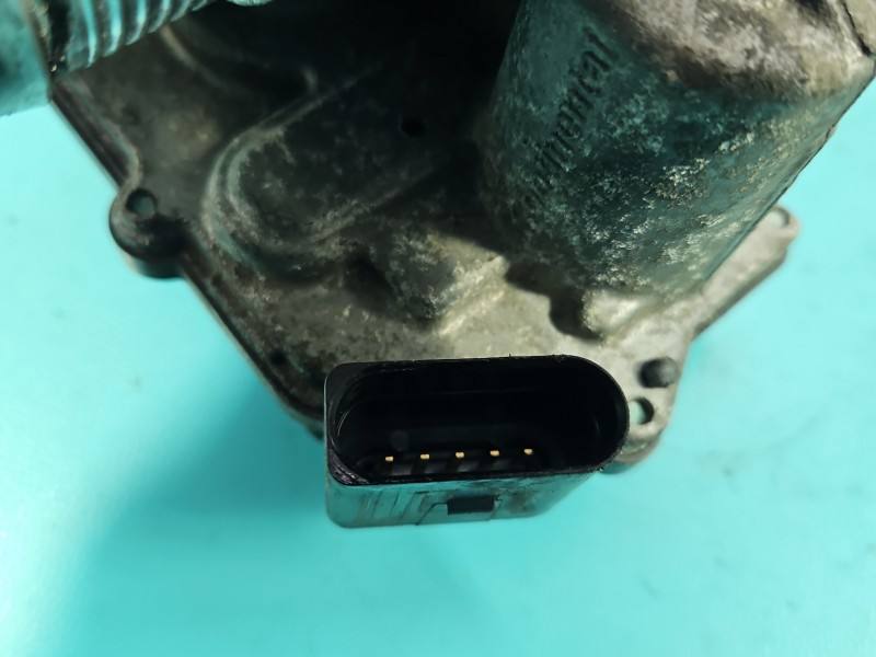 Дросельна заслінка Volkswagen Sharan 03L128063T — фото деталі 4