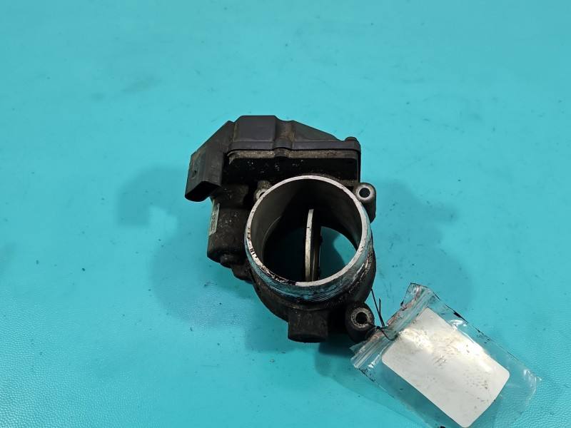 Дросельна заслінка Volkswagen Crafter 076128063A — фото деталі 2
