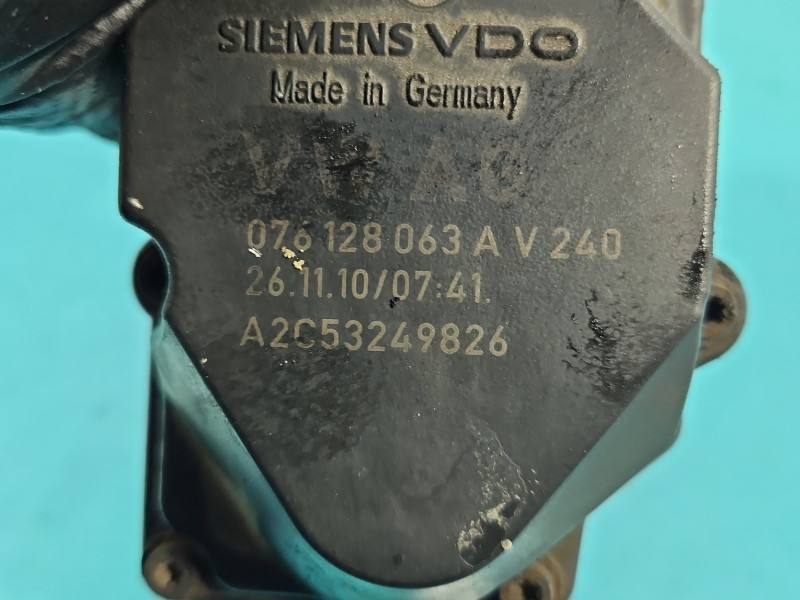 Дросельна заслінка Volkswagen Crafter 076128063A — фото деталі 6