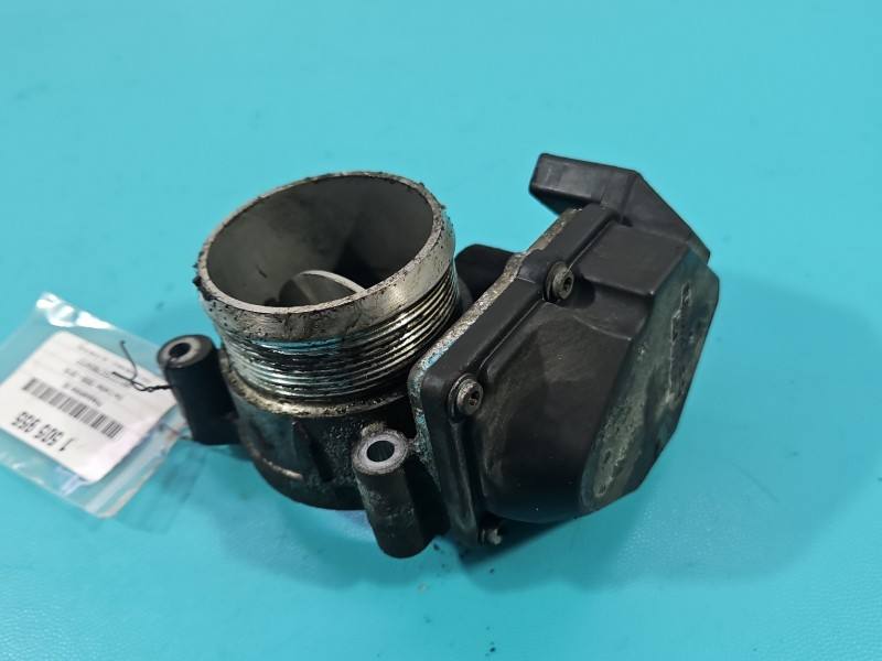 Дросельна заслінка Volkswagen Crafter 076128063A — фото деталі 3