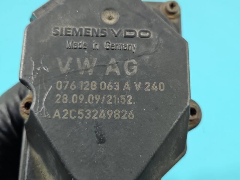 Дросельна заслінка Volkswagen Crafter 076128063A — фото деталі 4