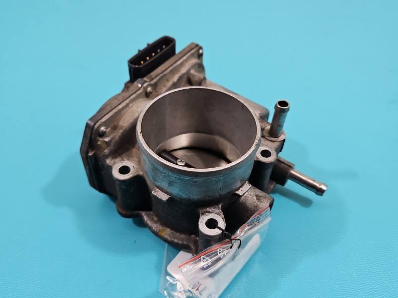 Дросельна заслінка Toyota Avensis T27 22030-37050