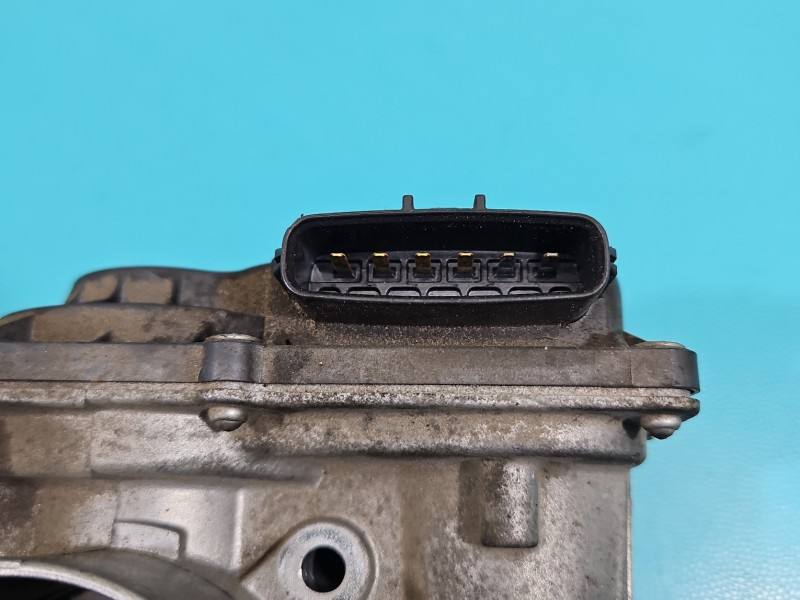 Дросельна заслінка Toyota Avensis T27 22030-37050 — фото деталі 3