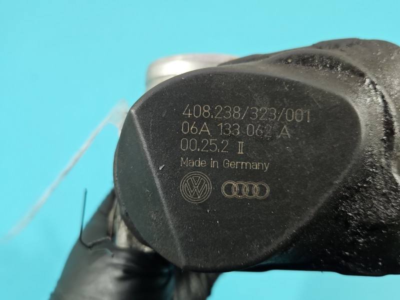 Дросельна заслінка Audi A3 8L 06A133062A — фото деталі 7