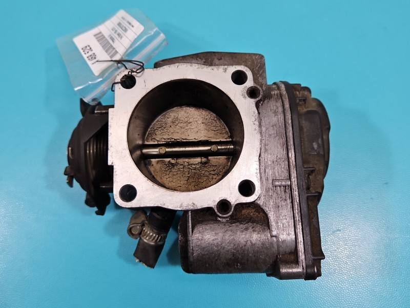 Дросельна заслінка Volkswagen Sharan 06A133064P — фото деталі 9