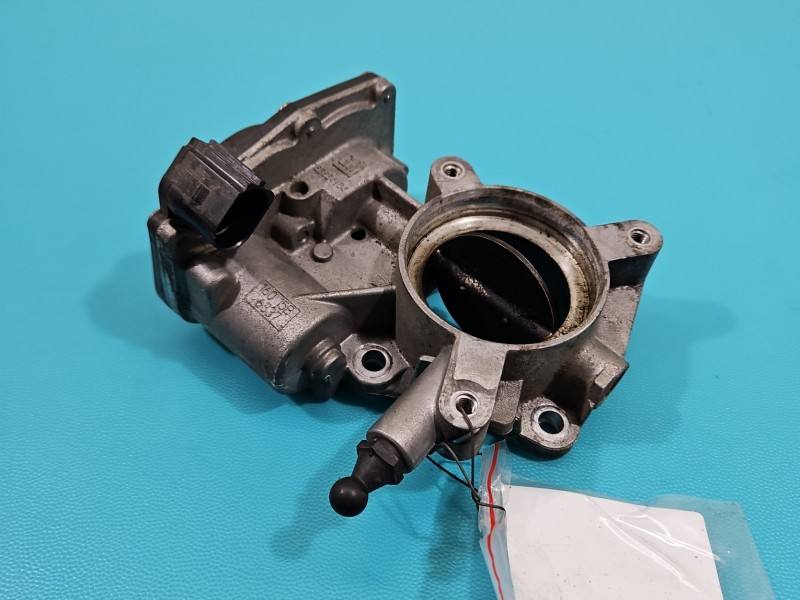 Дросельна заслінка Opel Astra J 55564164